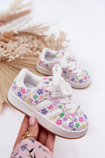 Zapatos deportivos brillantes Infantil en flores el color blanco Tessina