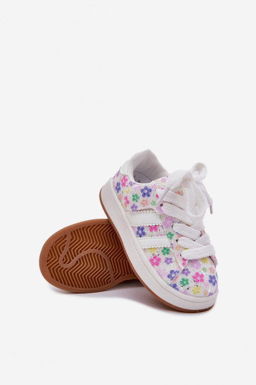 Zapatos deportivos brillantes Infantil en flores el color blanco Tessina