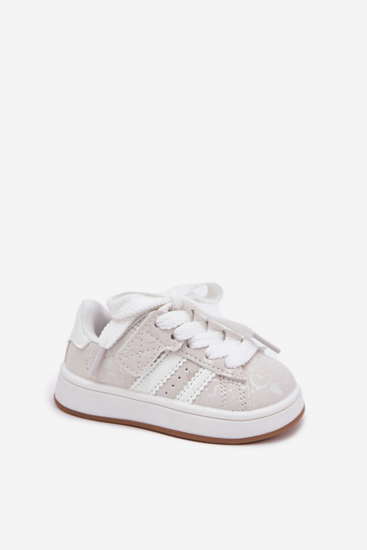 zapatillas Zapatillas modelo zapatos. Infantil con corazones el color blanco Mirelle