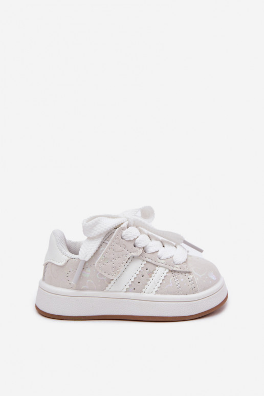 zapatillas Zapatillas modelo zapatos. Infantil con corazones el color blanco Mirelle