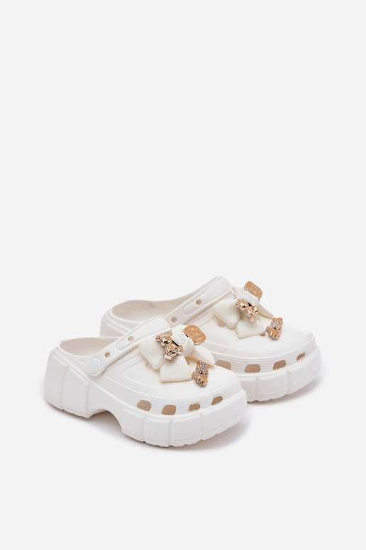 Zapatillas Infantil Infantil Zapatillas ligeras con cintas I Ozdobami el color blanco Selvana