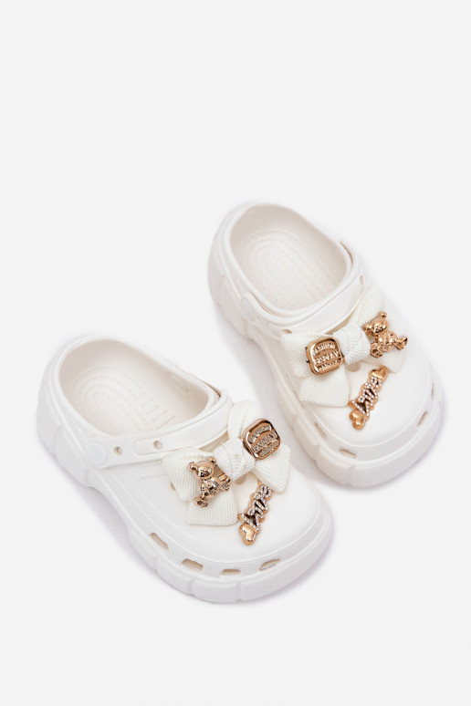 Zapatillas Infantil Infantil Zapatillas ligeras con cintas I Ozdobami el color blanco Selvana