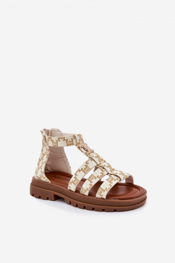 Sandalias tipo gladiador para niños con detalles dorados en color arena 2