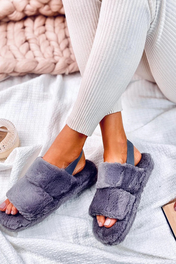 Zapatillas mujer con una...