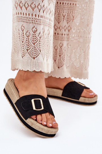 zapatillas de mujer con una plataforma con hebillas doradas de color negro Selira