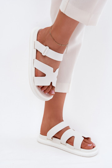 Goma zapatillas de mujer con correas el color blanco Tavirae