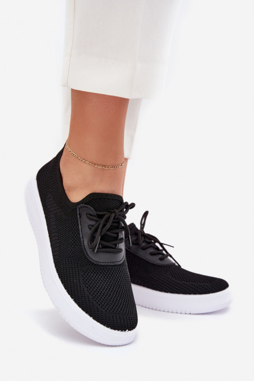  Un modelo convincente zapatillas con una plataforma Femenino de color negro Kalyra