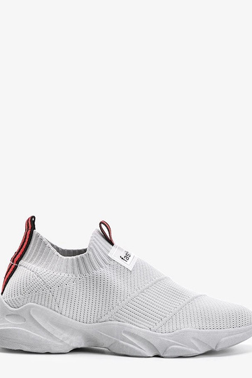 Zapatillas deportivas grises, "Justice"