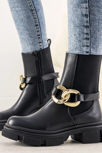 Botines negros con cadena Trinity