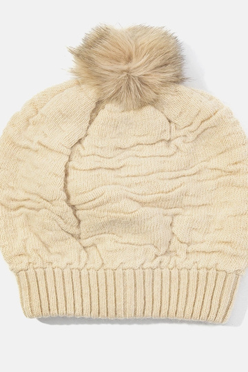 Gorro de mujer beige con...