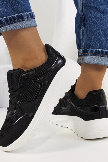 Zapatillas deportivas...