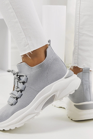 Zapatillas grises de mujer Barraza 2