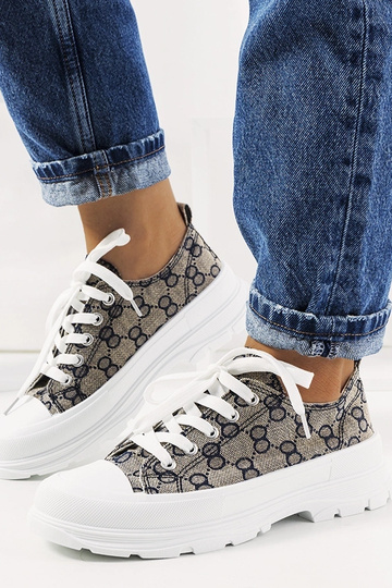 Zapatillas azules y color...