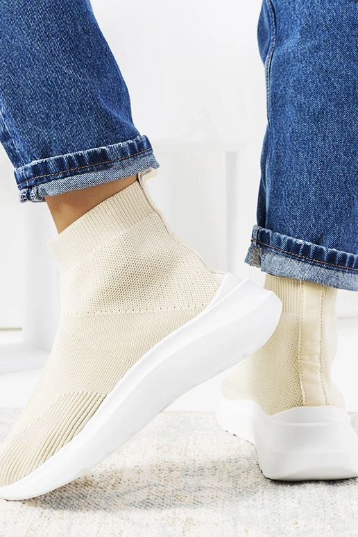 Las zapatillas altas beige de Jennifer