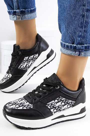 Zapatillas deportivas negras con suela gruesa y cordones Aloisia