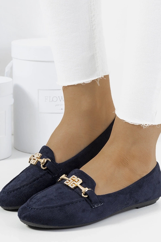 Mocasines negros oscuros con hebilla,...