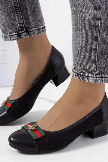 Zapatos de salón calados Seema negros