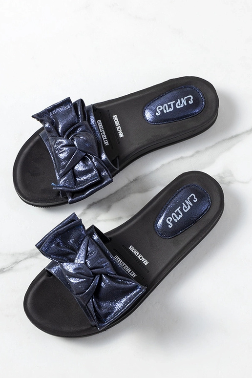 Chanclas azul marino con lazo...