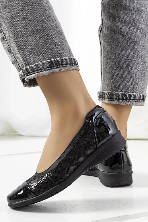 Zapatos negros, "Mercer"