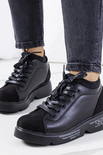 Zapatillas negras de suela alta Ambly