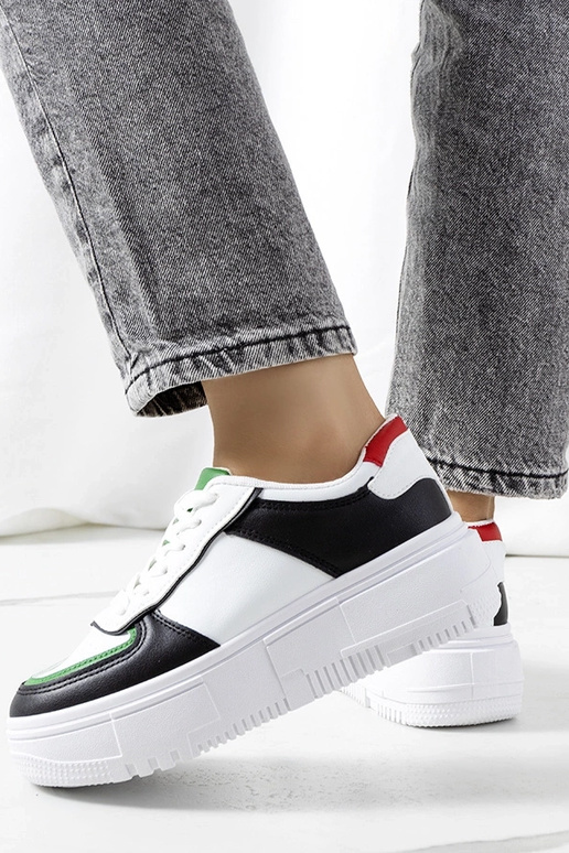 Zapatillas deportivas negras de mujer...