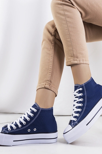 Zapatillas de plataforma en azul marino de Korgay