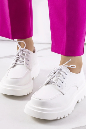 Oxford blancos, "Nunes"