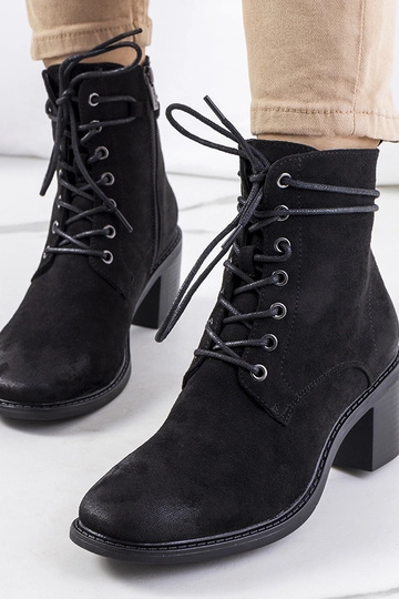 Botines con cordones de ante negro de Sanlow