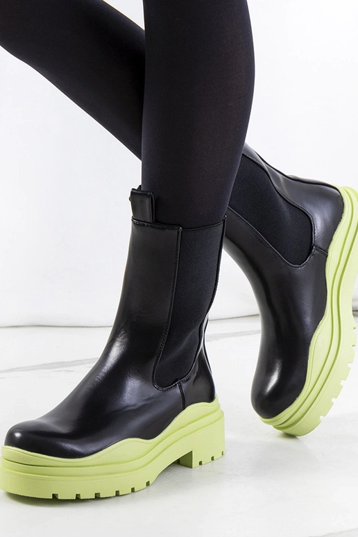 Botines negros con suela verde Nester