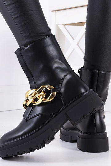 Botas de senderismo negras...