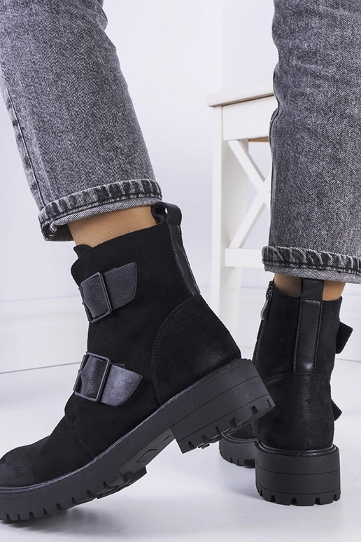 Zapatos negros de ante sintético...