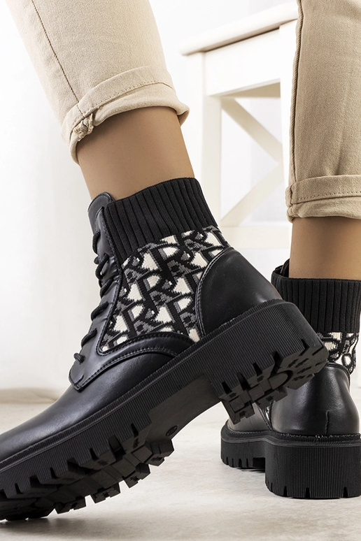 Botines negros con caña elástica Giganti