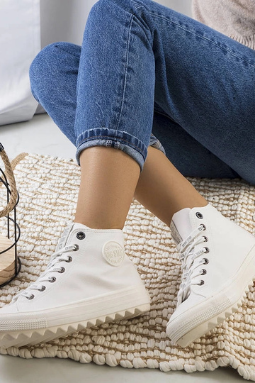 Zapatillas blancas con...