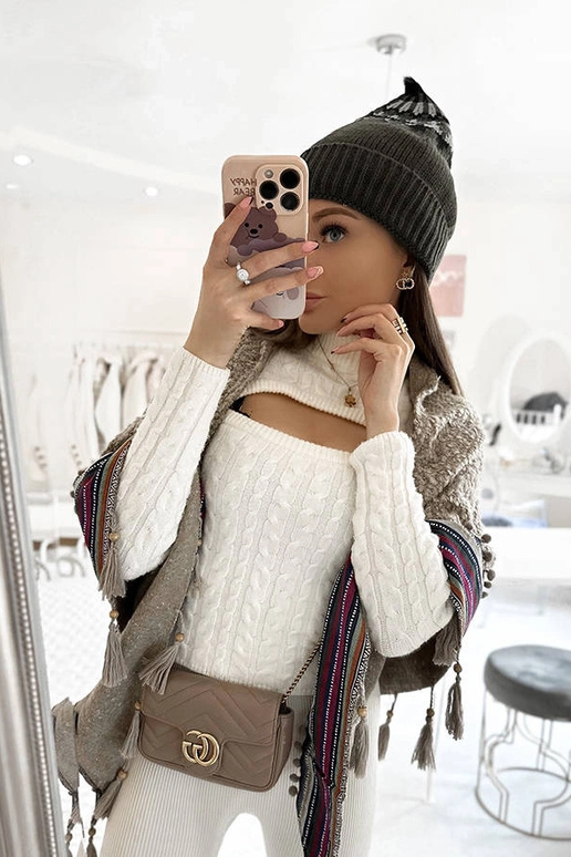 Gorra gris de Abner Gorra gris de Abner