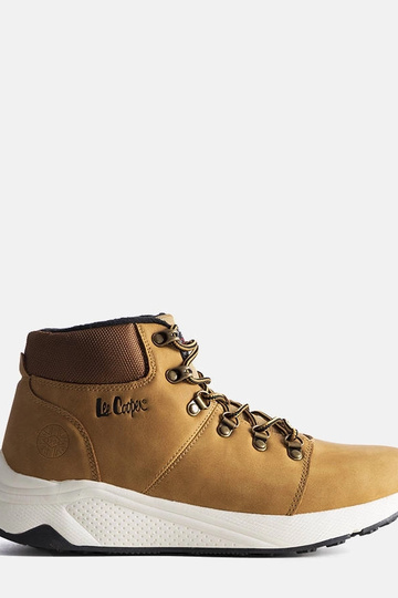 Botas marrones con...