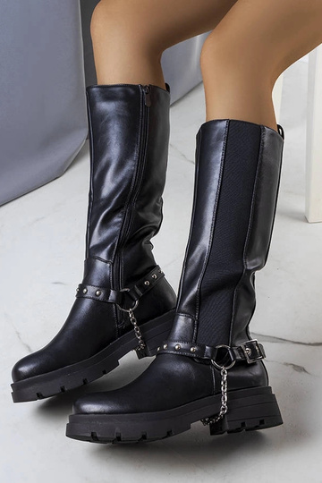 Botas negras con... 2