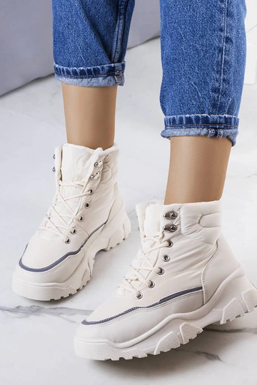 Botas Rimu con aislamiento en color crema