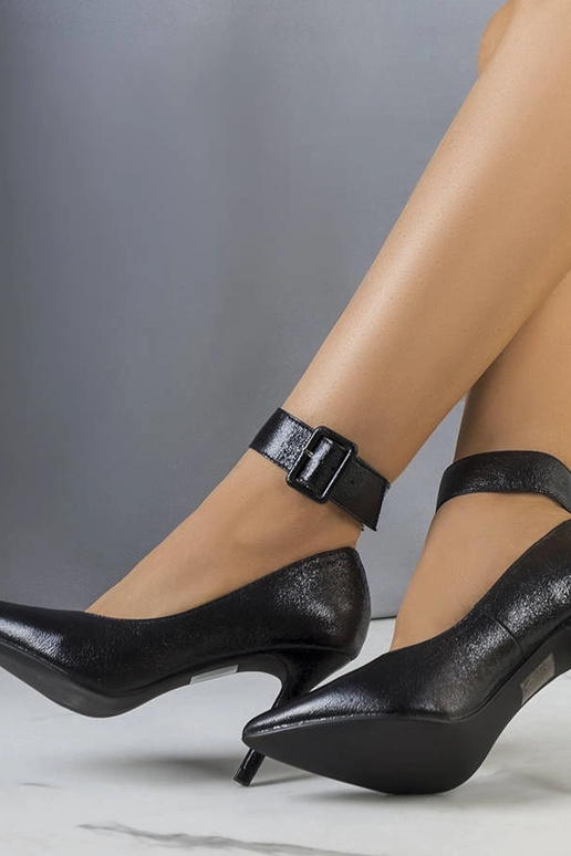 Tacones Janin negros metalizados