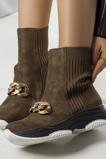 Botas de tobillo aisladas con cadena Ulster verde 2
