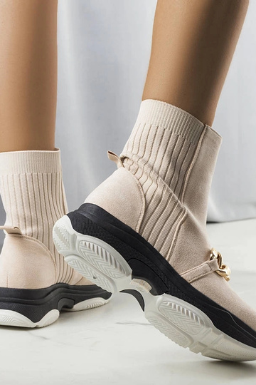 Botines con cadena aislante Ulster en color beige 2