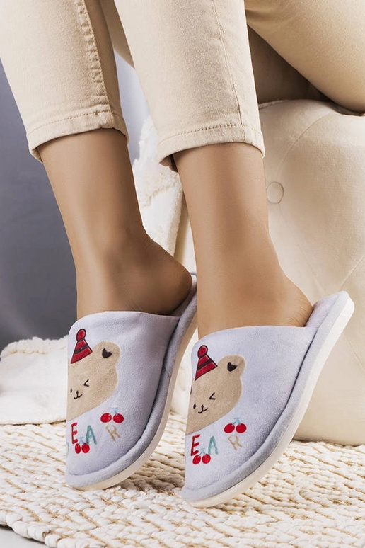Pantuflas de oso suaves de color gris