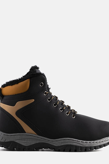 Botas de trekking con aislamiento Terrance de color negro