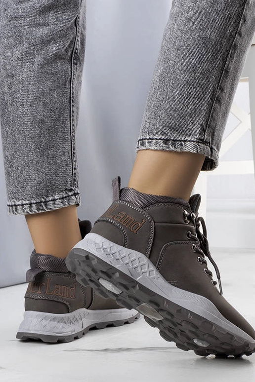 Botas de mujer con aislamiento gris...