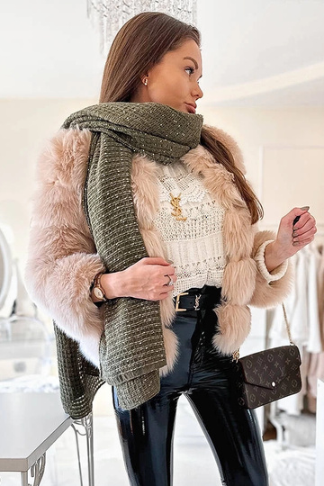 Bufanda verde de lunares... 2