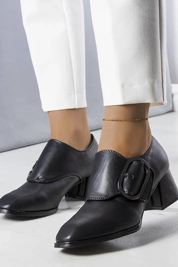 Zapatos de salón negros con tacón Ailani