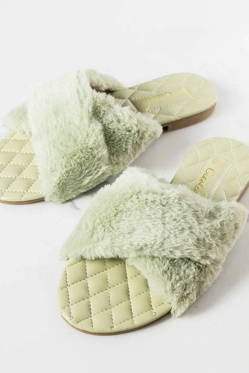 Chanclas verdes con pelo Karsyn 2