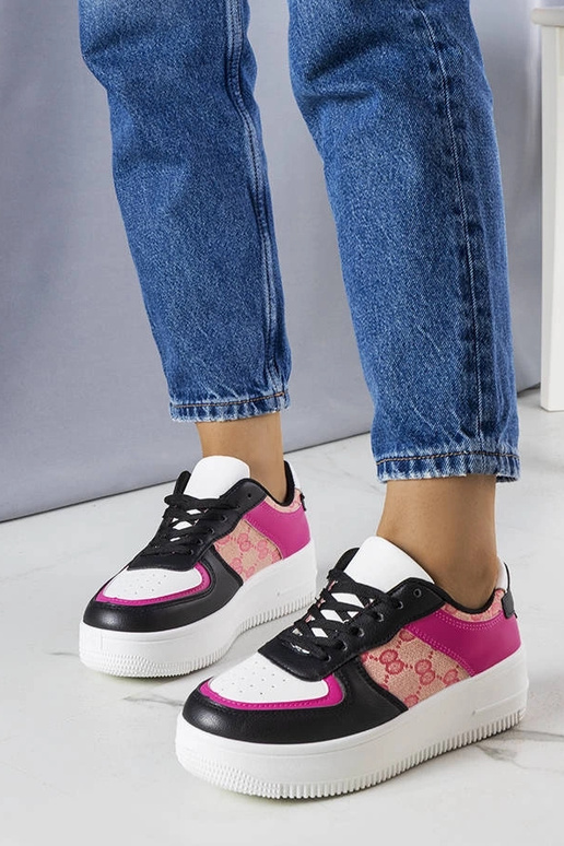 Zapatillas deportivas rosas y negras...