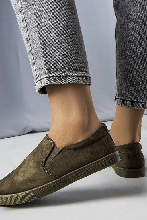 Zapatillas verdes de ante sintético...