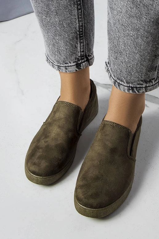 Zapatillas verdes de ante sintético...