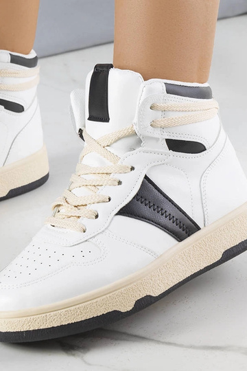 Zapatillas altas blancas y... 2